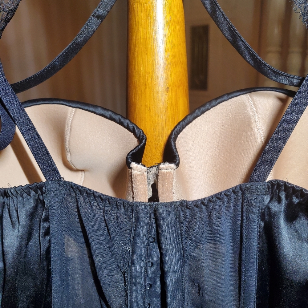 Victoria's Secret Babydoll - Picture 4 of 6